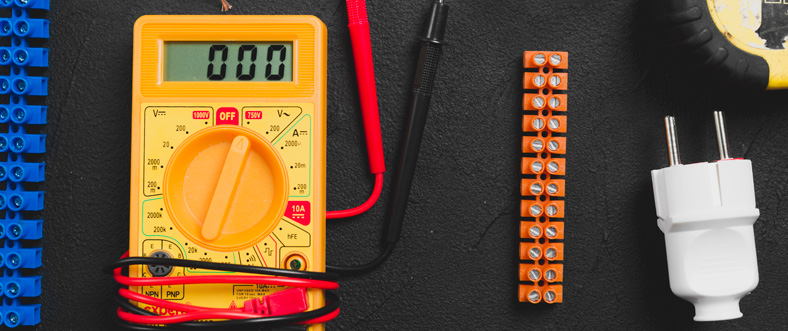 Herramientas especializadas para proyectos eléctricos